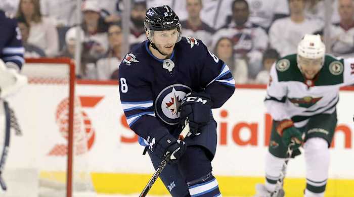 jacob-trouba-jets-salary-arbitration-award-free-agency.jpg